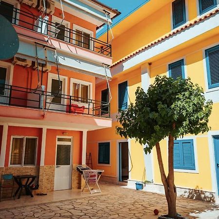 Hotel Nino Dhërmi Extérieur photo