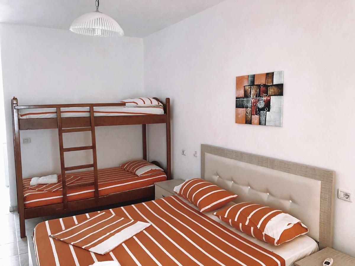 Hotel Nino Dhërmi Extérieur photo