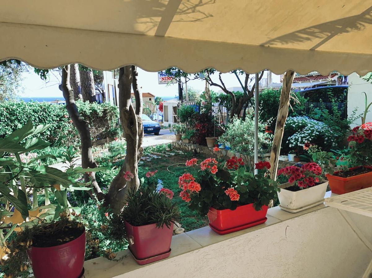 Hotel Nino Dhërmi Extérieur photo