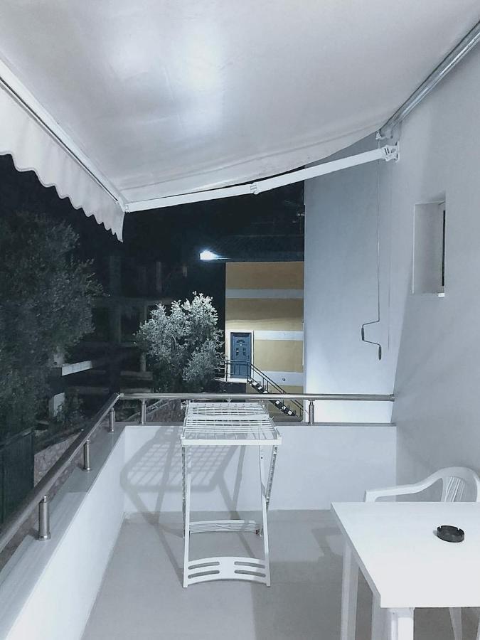 Hotel Nino Dhërmi Extérieur photo