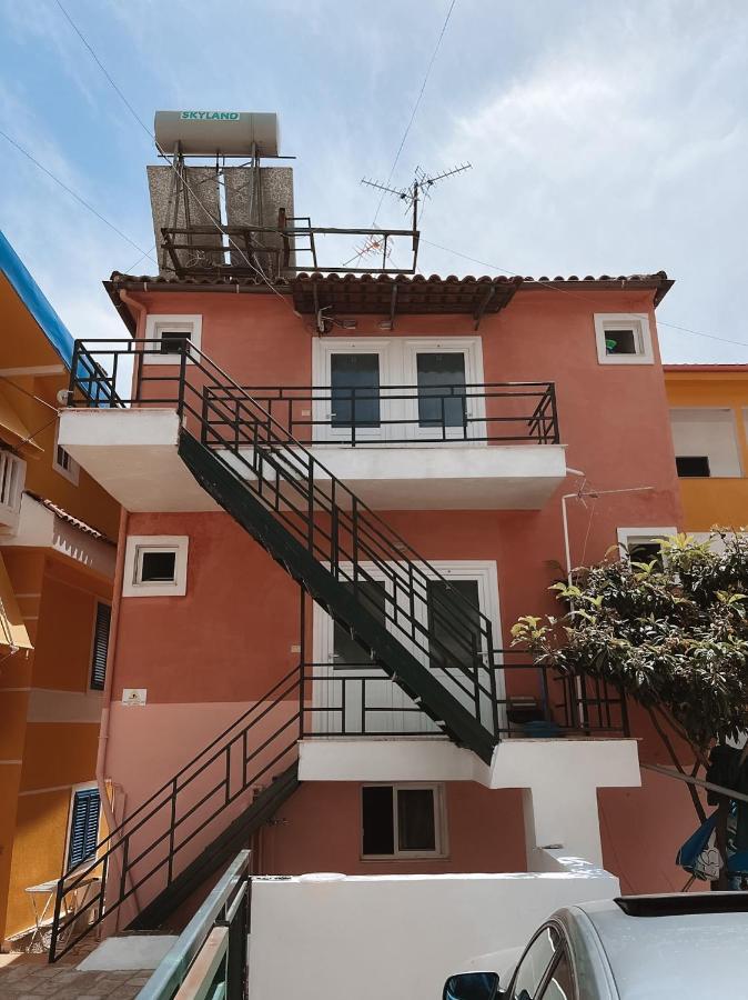 Hotel Nino Dhërmi Extérieur photo